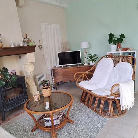 Gite De La Pivarderie Senille Экстерьер фото